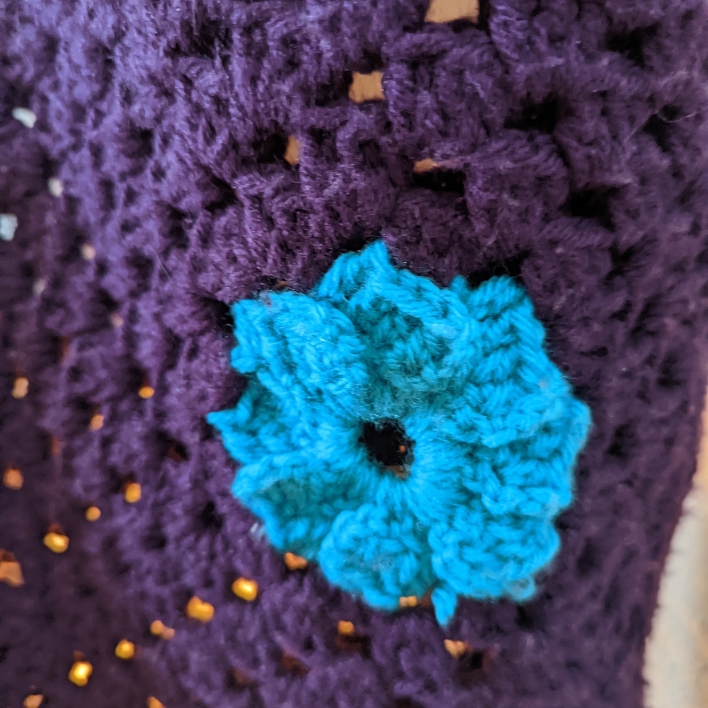 crochet purse/bag purple with blue flower